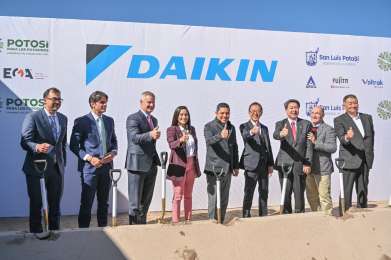 Colocan primera piedra de dos nuevas plantas de compaa japonesa Daikin en SLP