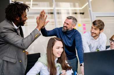 Cultura del toque humano y bienestar mental, fundamentales para promover la felicidad y productividad de empleados