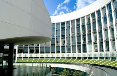 Senadores aprueban Ley Silla y reformas para cerrar la brecha salarial 