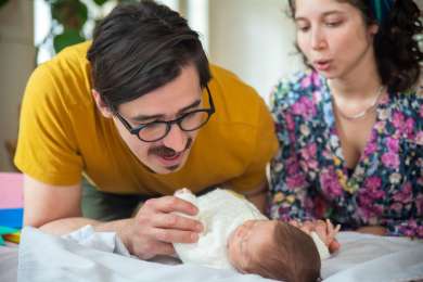 AMECH pide ampliar los permisos de paternidad m�s all� del m�nimo legal