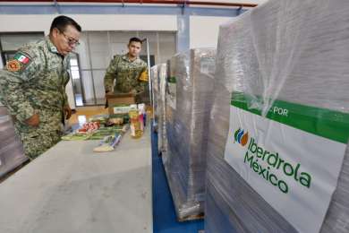 Iberdrola entrega despensas para familias afectadas por las lluvias